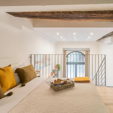 Como Loft Charme شقة